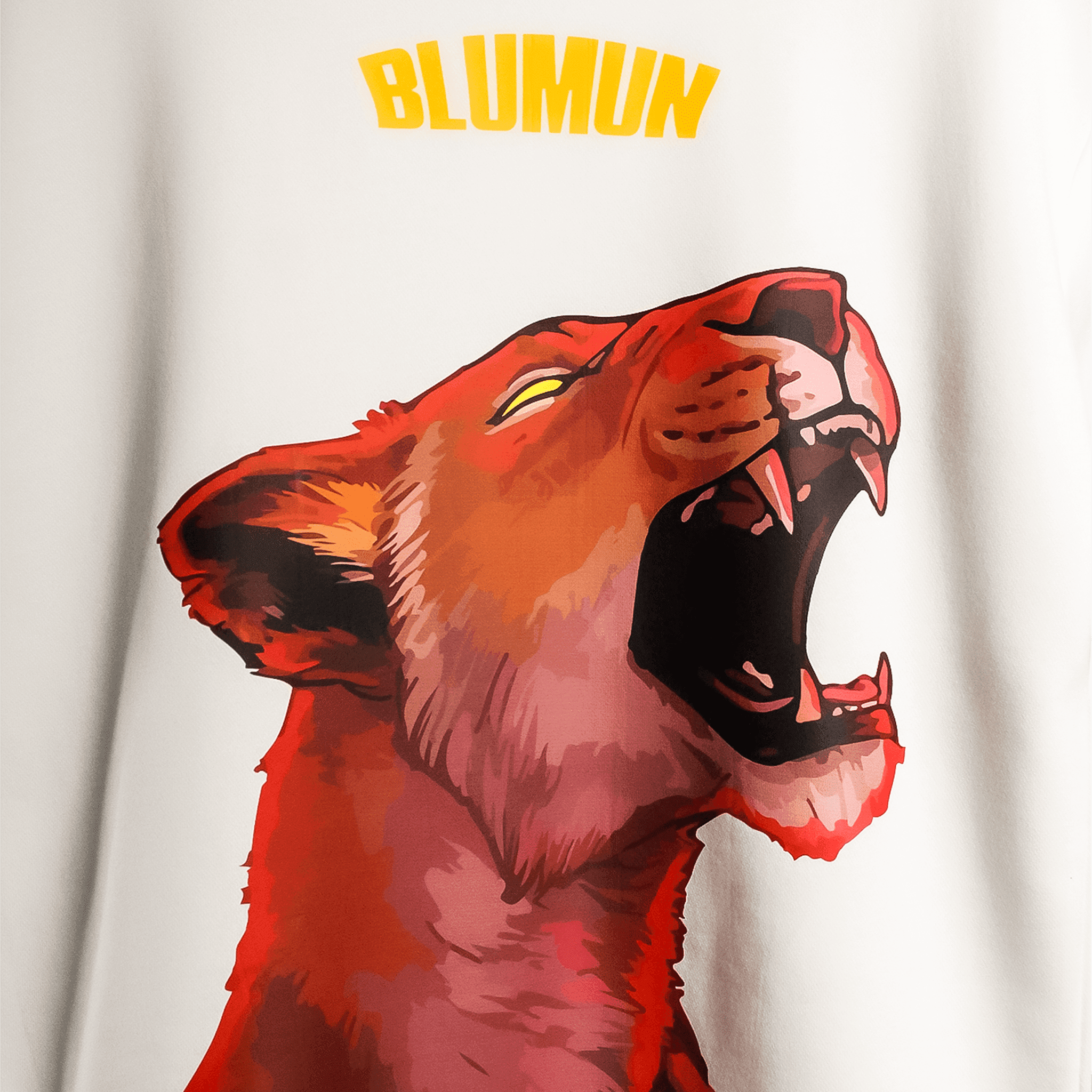 Fear Nothing " Lion " off-white Blumun oversized (loose fit) drop shoulder t-shirt.
